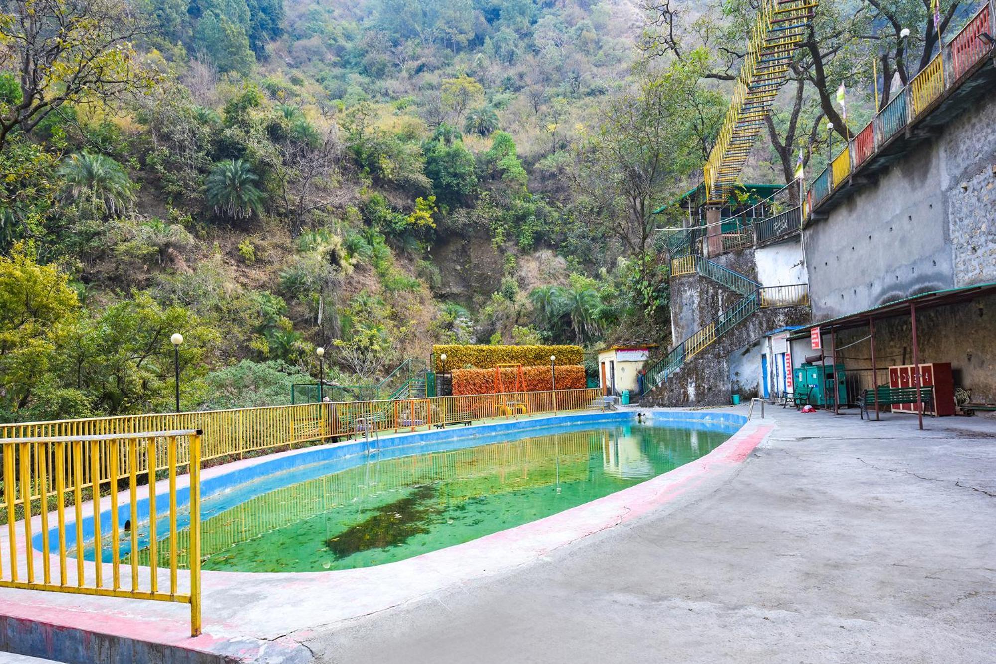 Fabhotel Kempty Lake Resort Mussoorie Bagian luar foto